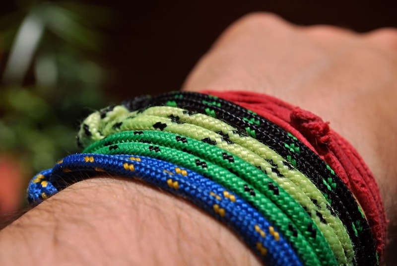 Tactical Survival Bracelet with paracord