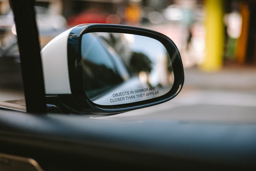 Car Blind Spot Mirror showing side view